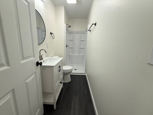 Building Photo - 4 Bedrooms, 2 Bathrooms - Home in Armuchee! **NEWLY REMODELED!!**