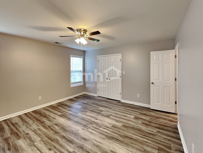 Building Photo - 12816 Walking Stick Dr