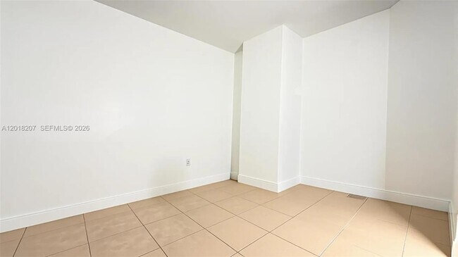 Building Photo - 19400 Turnberry Way