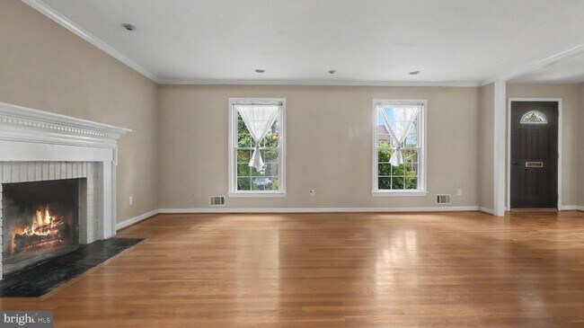 Building Photo - 6770 Baron Rd
