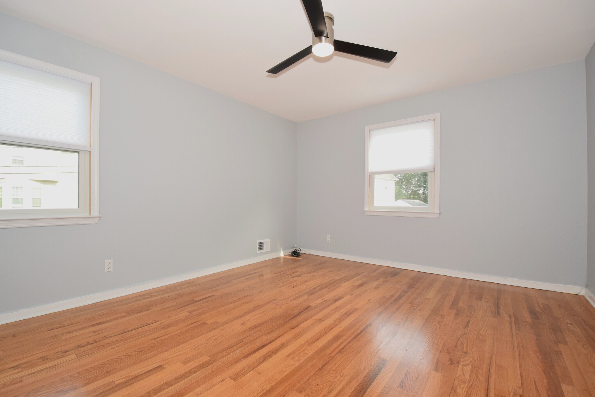 Building Photo - 40 Glaser Ave