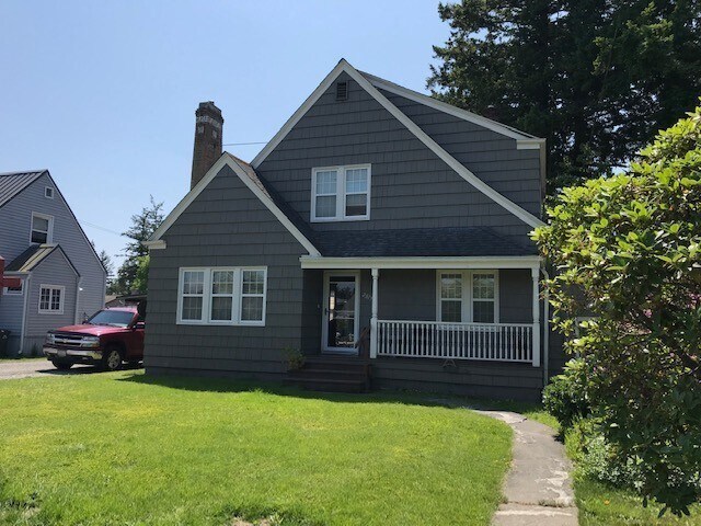 Primary Photo - Charming 3 bedroom, 1.5 bathroom in North ...
