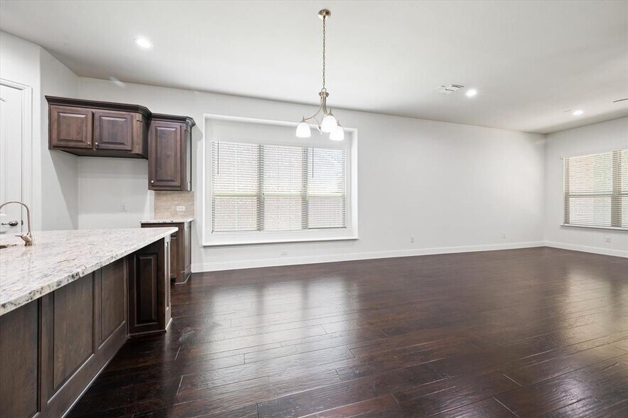 Building Photo - 13187 Bellingham Dr