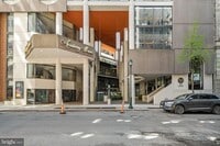 Building Photo - 1420 Locust St