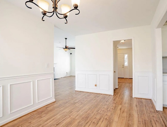 Building Photo - 9 Casabelle Ct