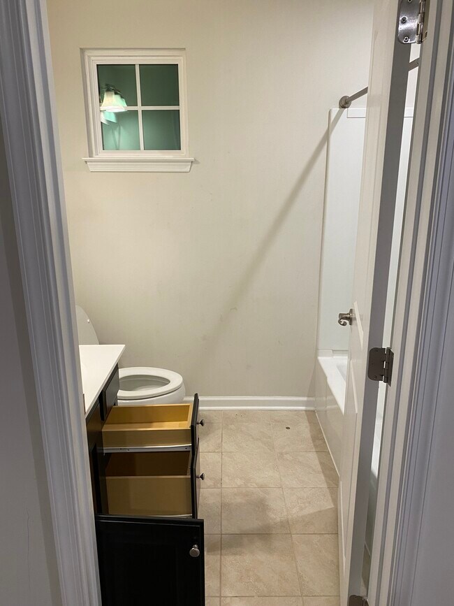 Building Photo - 5508 Loneleaf Way