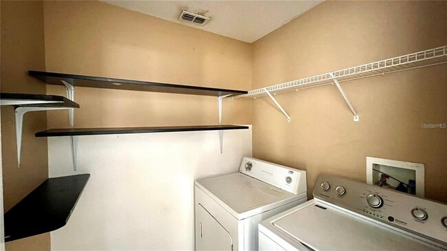 Building Photo - 16349 Coopers Hawk Ave