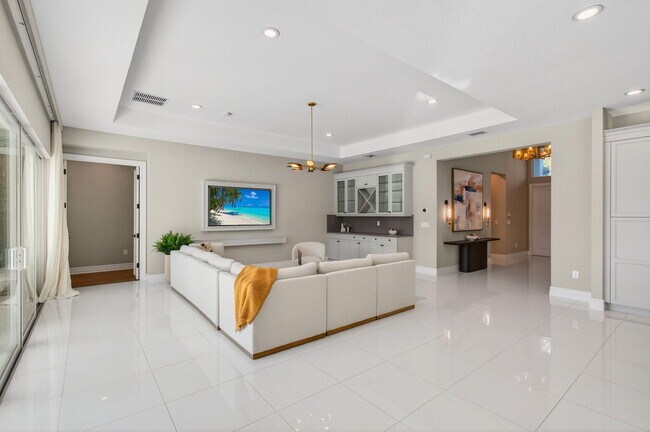 Building Photo - 19886 Meadowside Ln