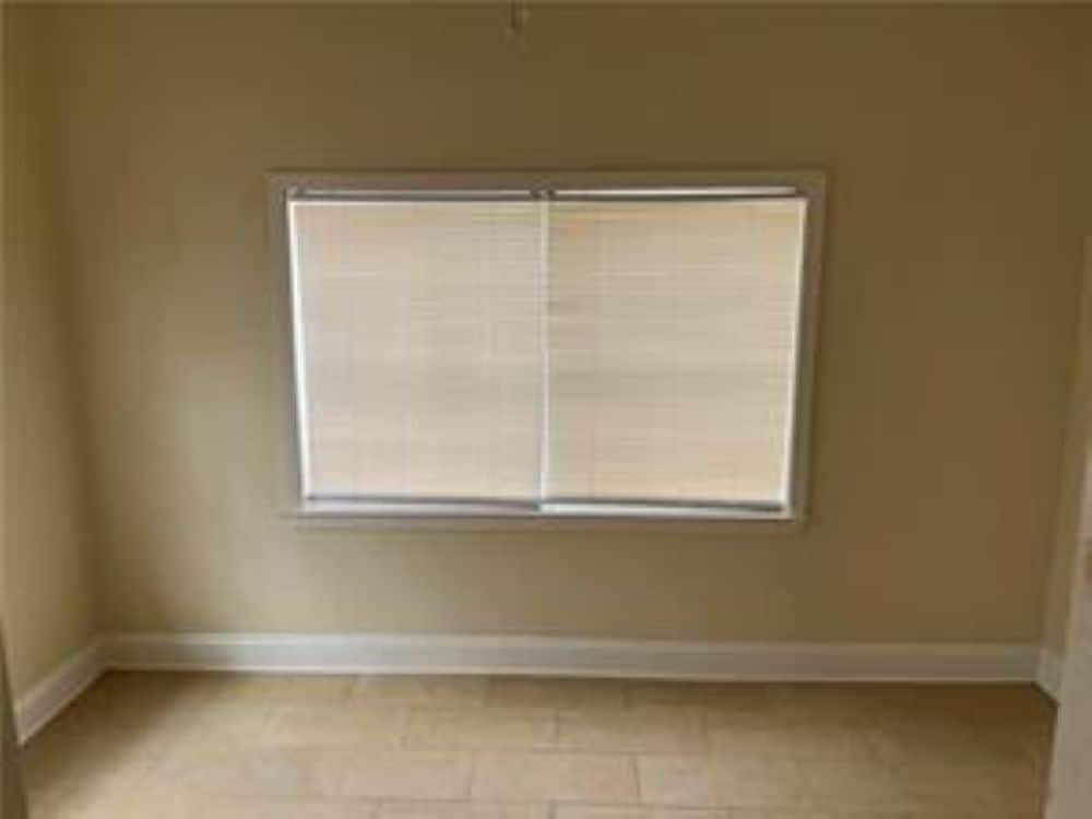 Sunroom - 700 Florida Blvd