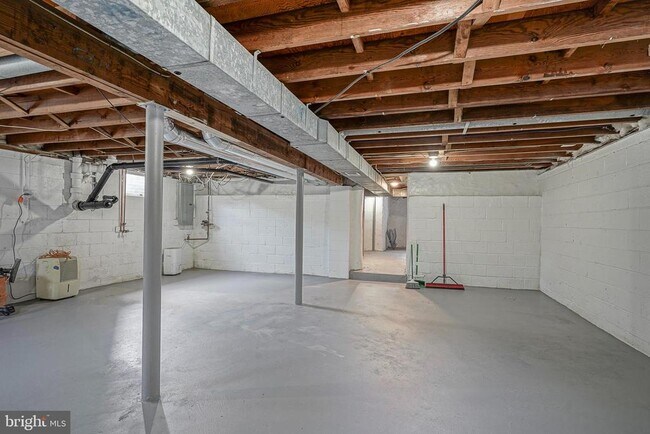 Building Photo - 602 Hurffville - Cross Keys Rd