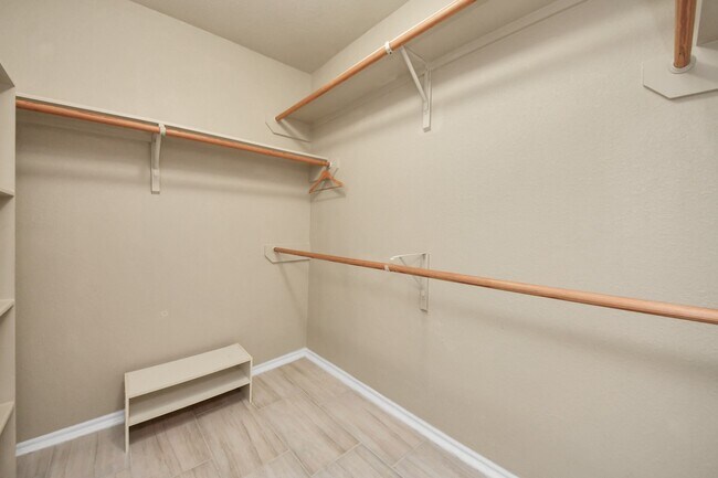 Building Photo - 130 Thunder Basin Dr