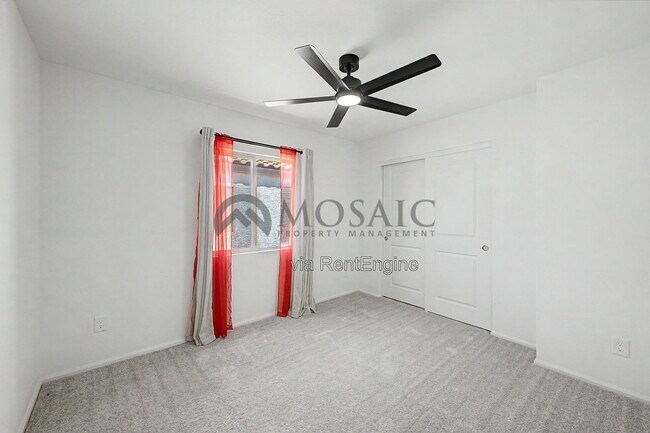 Building Photo - 1304 W Inca Dr