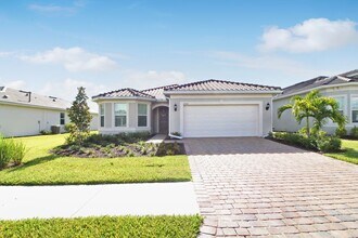 Building Photo - Beachwalk Annual Pool Home for Rent