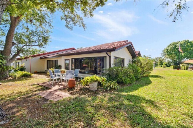 Building Photo - 2637 Sunburst Ct