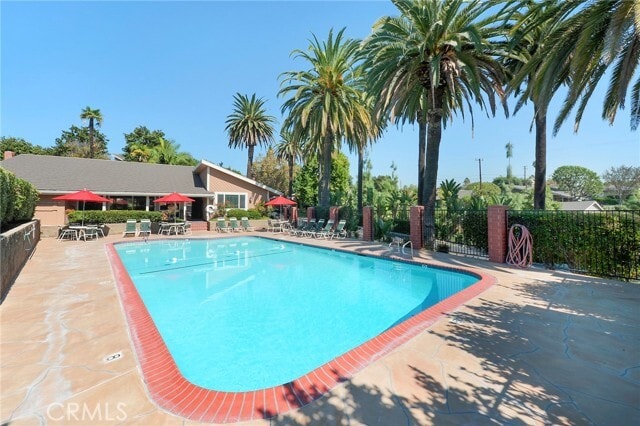 Building Photo - 838 Glenwood Cir