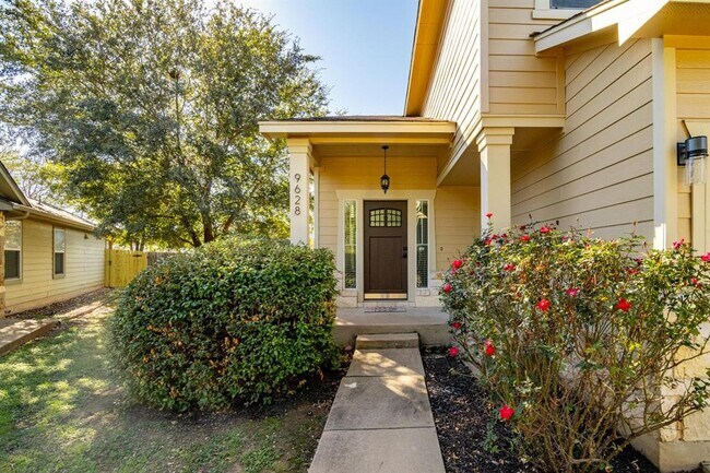 Building Photo - 9628 Beechnut Dr