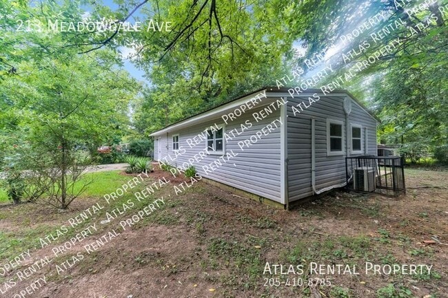 Building Photo - 213 Meadowdale Ave