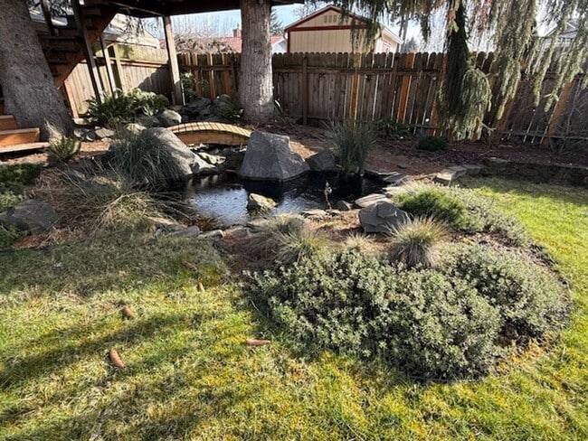 Building Photo - Amazing Freshly Updated Four Bedroom Two Bath Home In Amazing Lebanon Location!