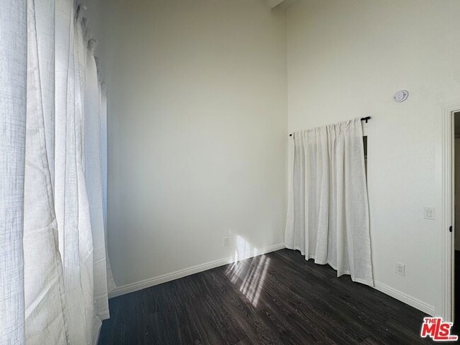 Building Photo - 43609 Stanridge Ave
