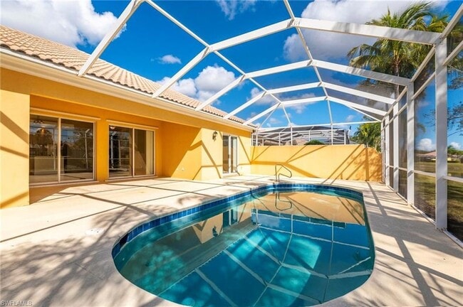 Building Photo - 28329 Moray Dr