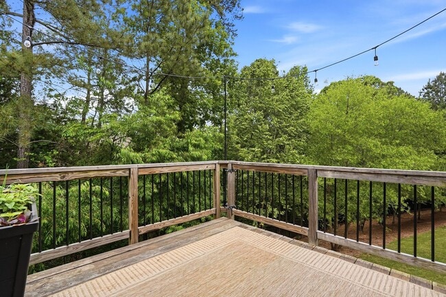 Building Photo - SPACIOUS AND BEAUTIFUL HOME IN MORRISVILLE-BRIER CREEK AREA