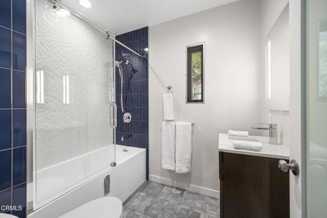 Building Photo - 3551 Dixie Canyon Pl