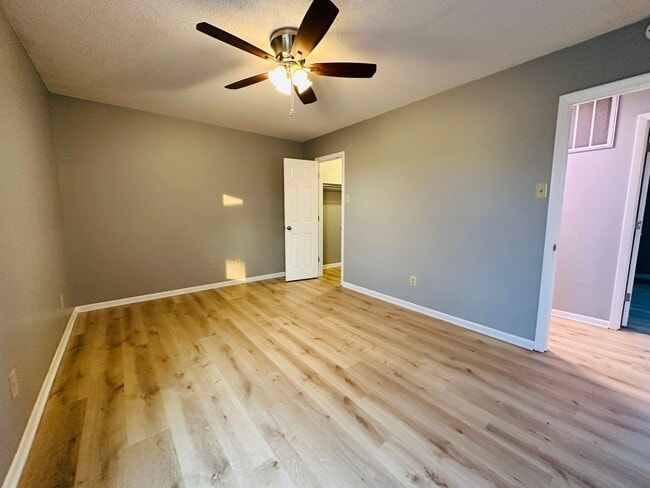 Building Photo - Stunning West Knoxville Transformation | Designer Kitchen & Smart Home Features