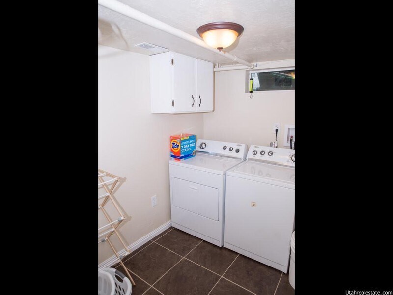 Building Photo - 355 E 500 S