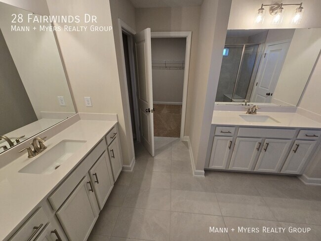 Building Photo - 28 Fairwinds Dr