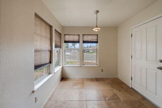Building Photo - 6115 Brahms Ct