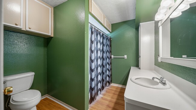 Building Photo - 4027 Spring Branch Rd