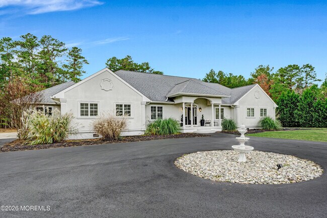 Building Photo - 2650 N Cologne Ave