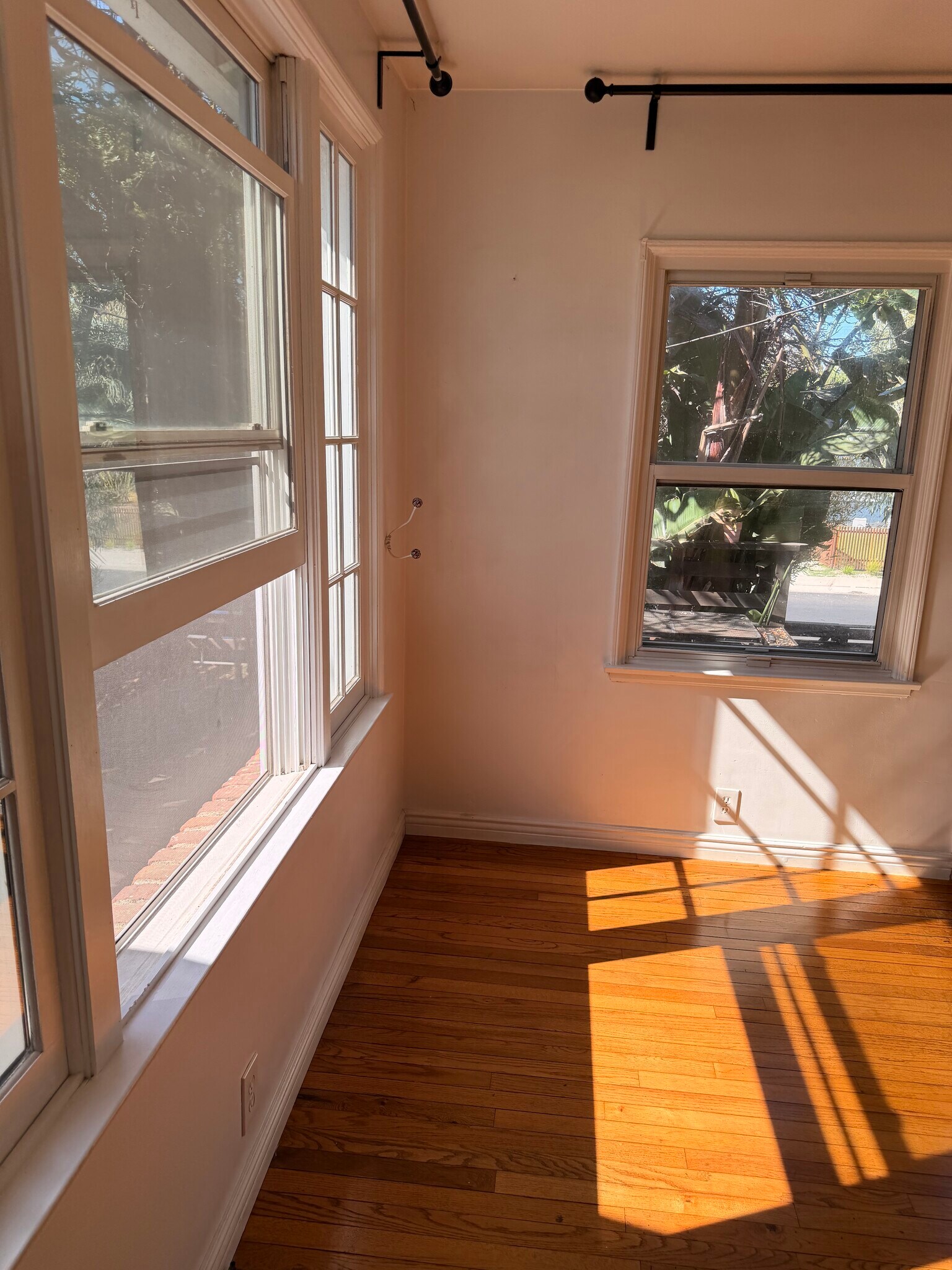 Building Photo - 6632 W 87th St