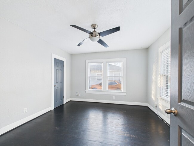 Building Photo - 607 Enid St