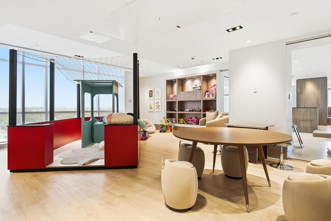 Building Photo - 220 Lake Shore Dr