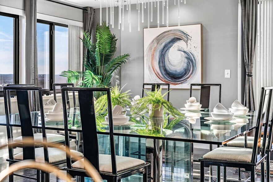 Building Photo - 275 U.S. 20-SI ID1240408P