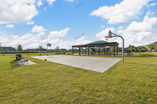 Building Photo - 424 Country Meadows Blvd