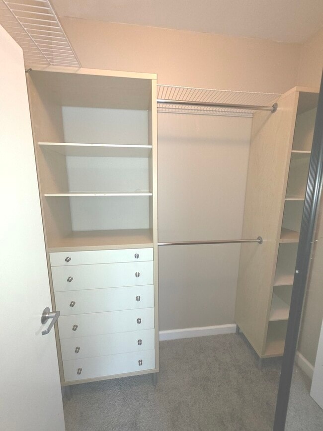 Building Photo - 1101 S State St