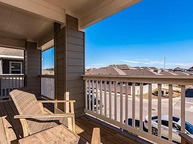 Building Photo - 207 Wainscot Oak Wy