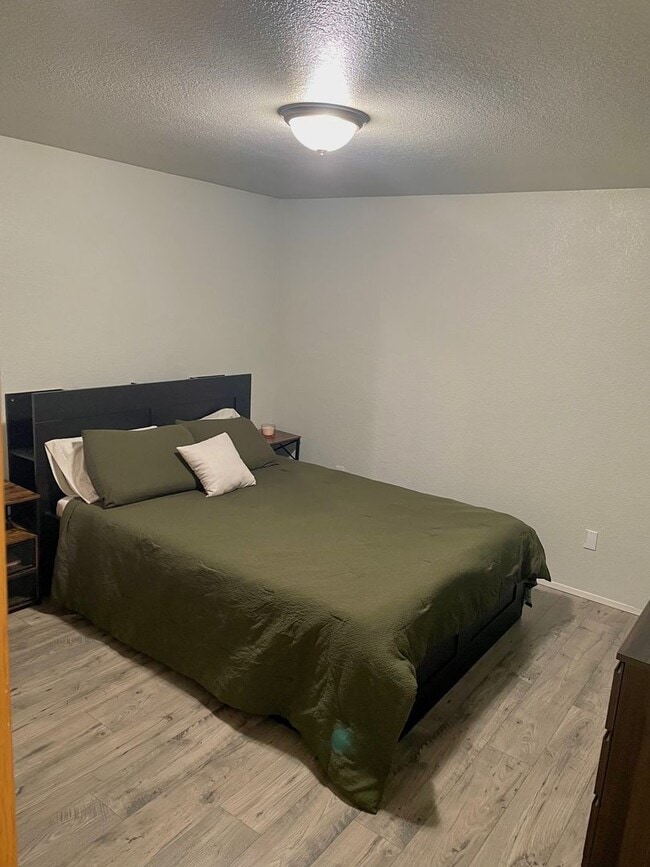 Building Photo - 3 Bedroom 2 Bath in Chehalis