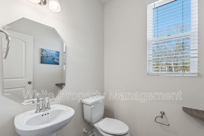 Building Photo - 4743 Darcey Wy