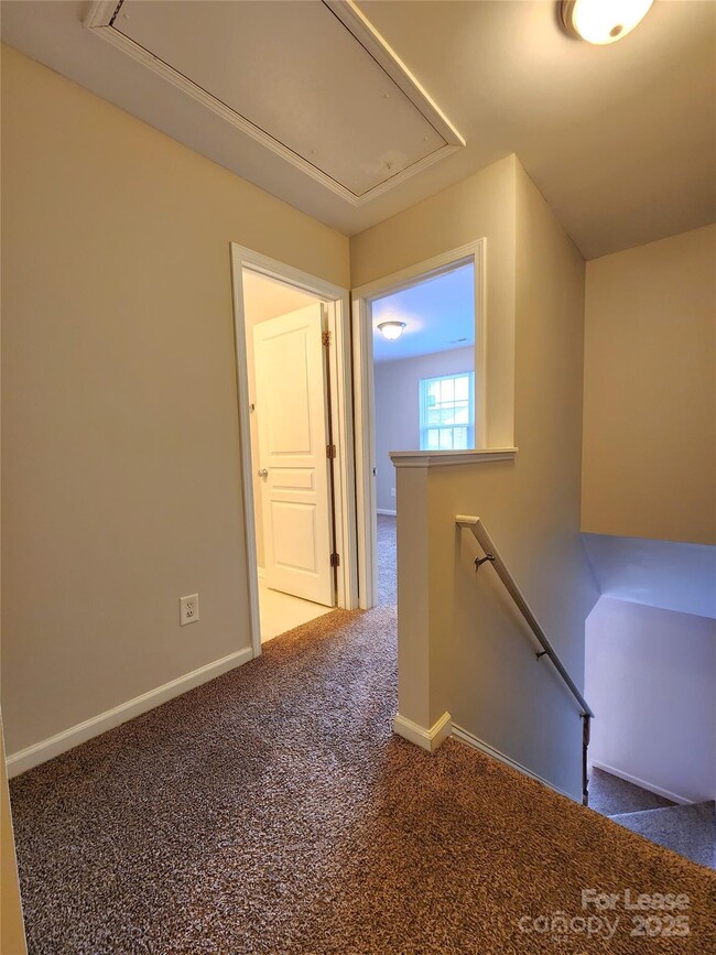 Building Photo - 8223 Chaceview Ct