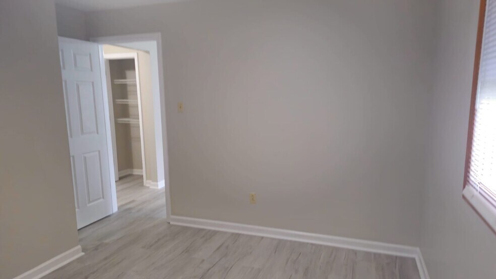 Building Photo - 171 Hamilton Cir