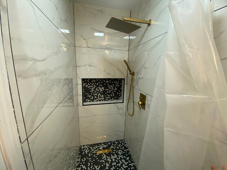 Building Photo - 1411 McDonald Ave