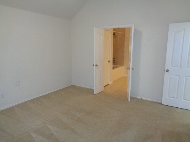 Building Photo - 32510 Decker Oaks Dr