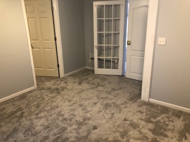 Family Room 3 - 213 N Brainard St