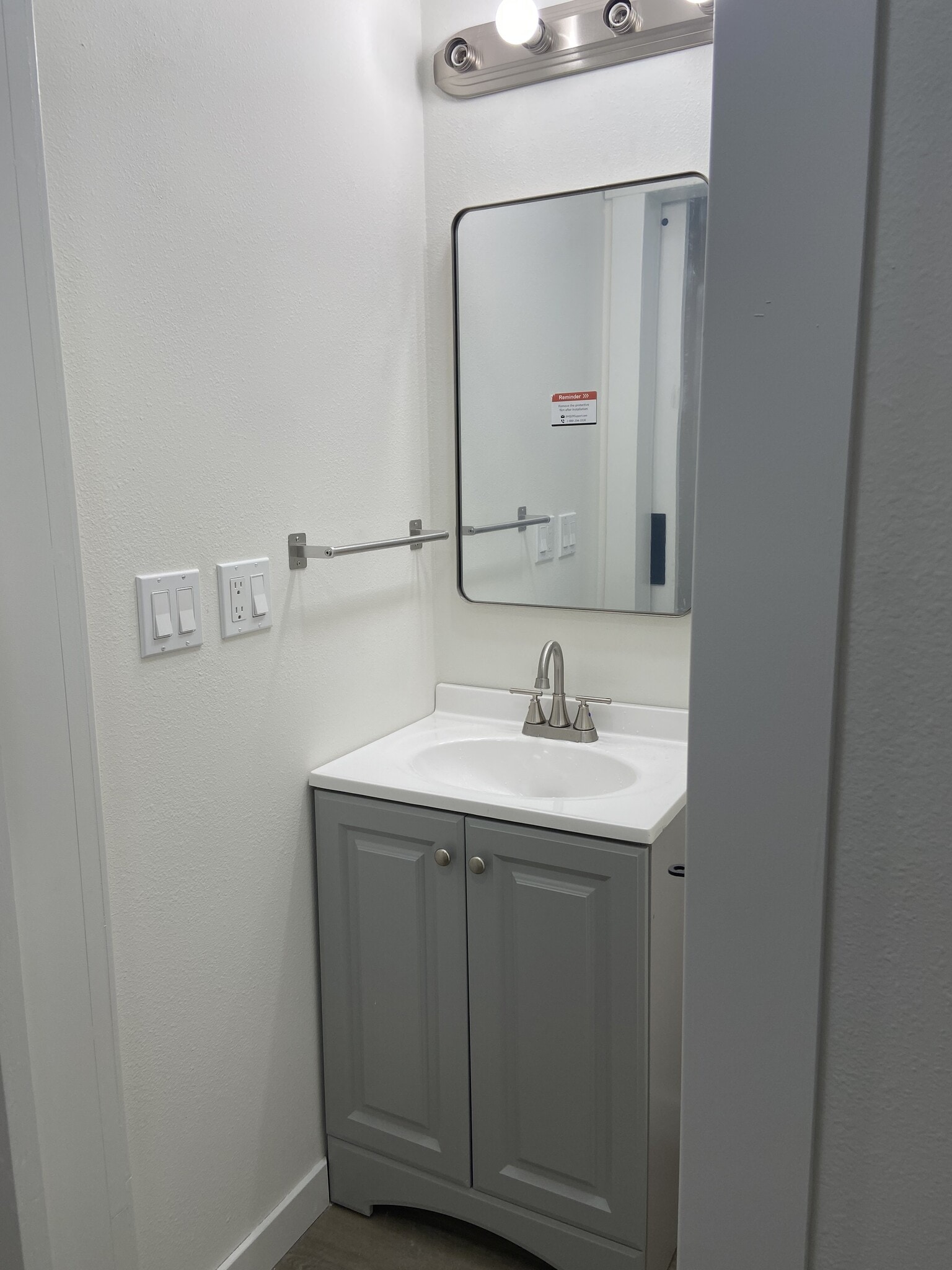 Building Photo - 9535 Ashworth Ave N