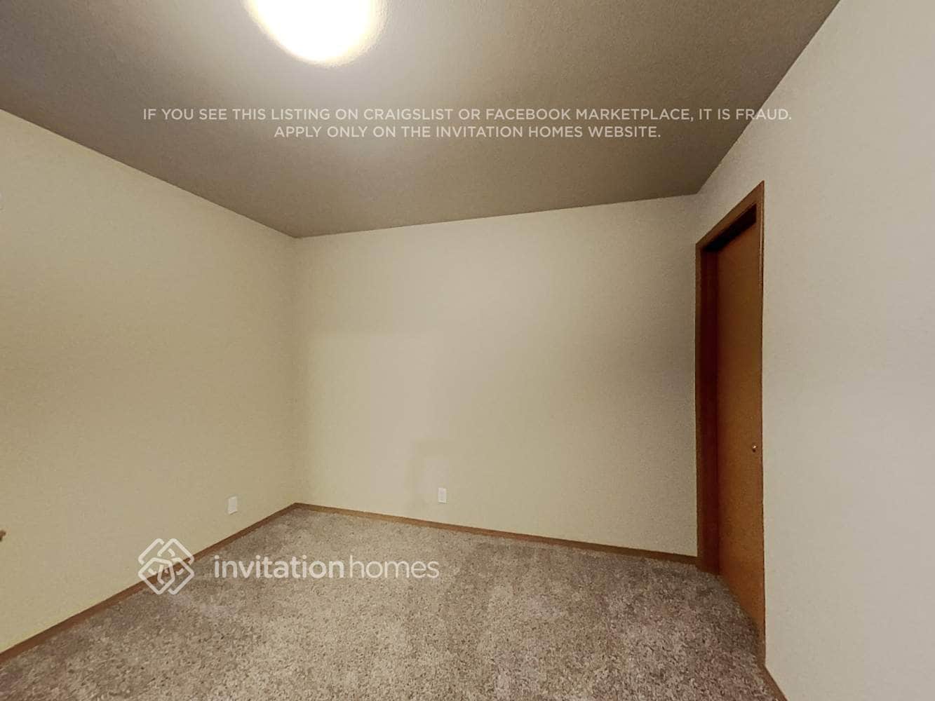 Building Photo - 1615 203rd St Ct E