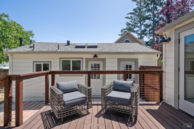 Building Photo - 2188 First Ave