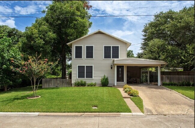 Building Photo - Title Completely Updated Historic Bryan Charmer with Modern Finishes & Timeless 1935 Character